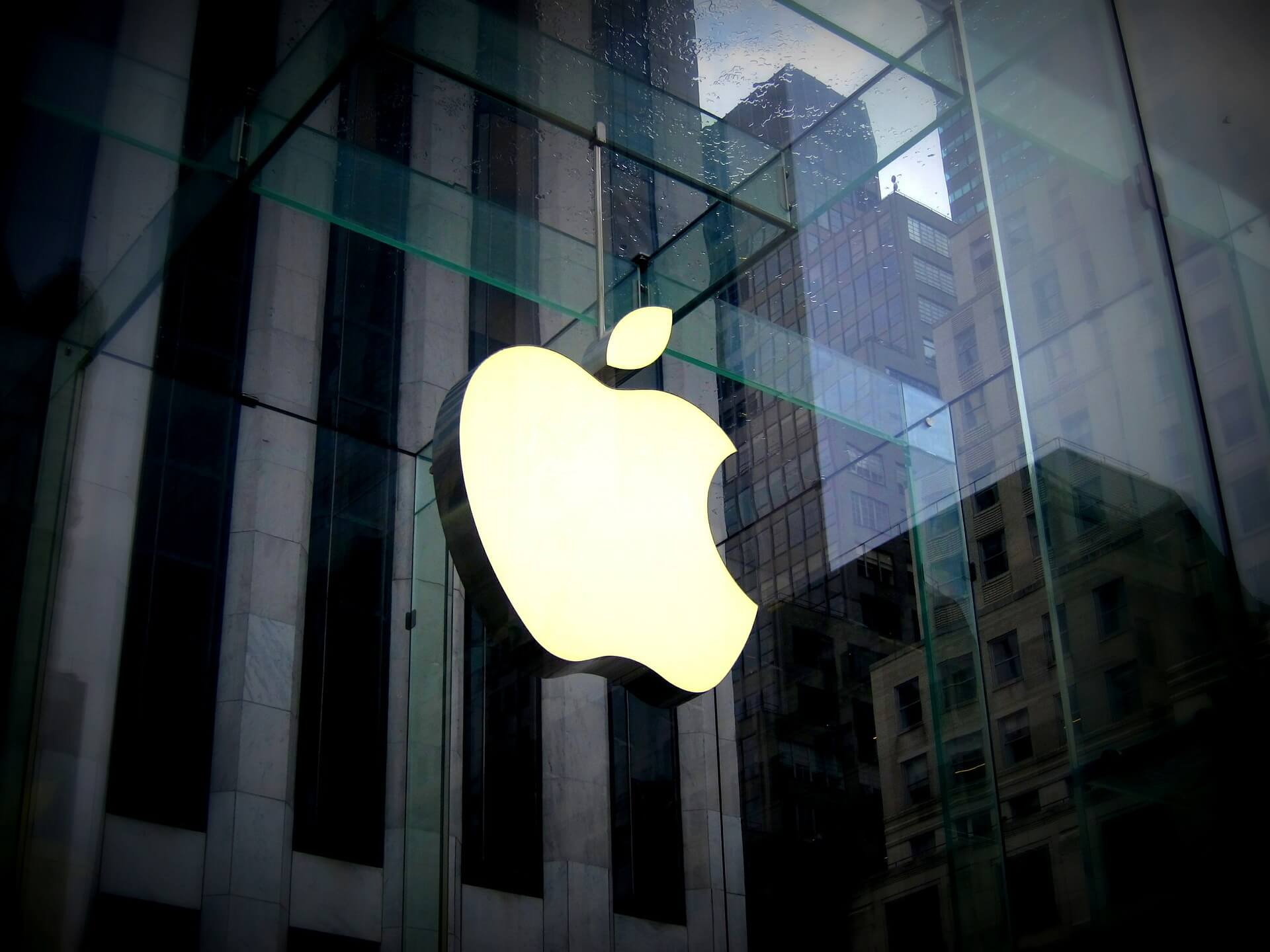 【iOSアプリ開発言語は？】おすすめのプログラミング言語をはじめ、iOSアプリ開発を学ぶ方法も！