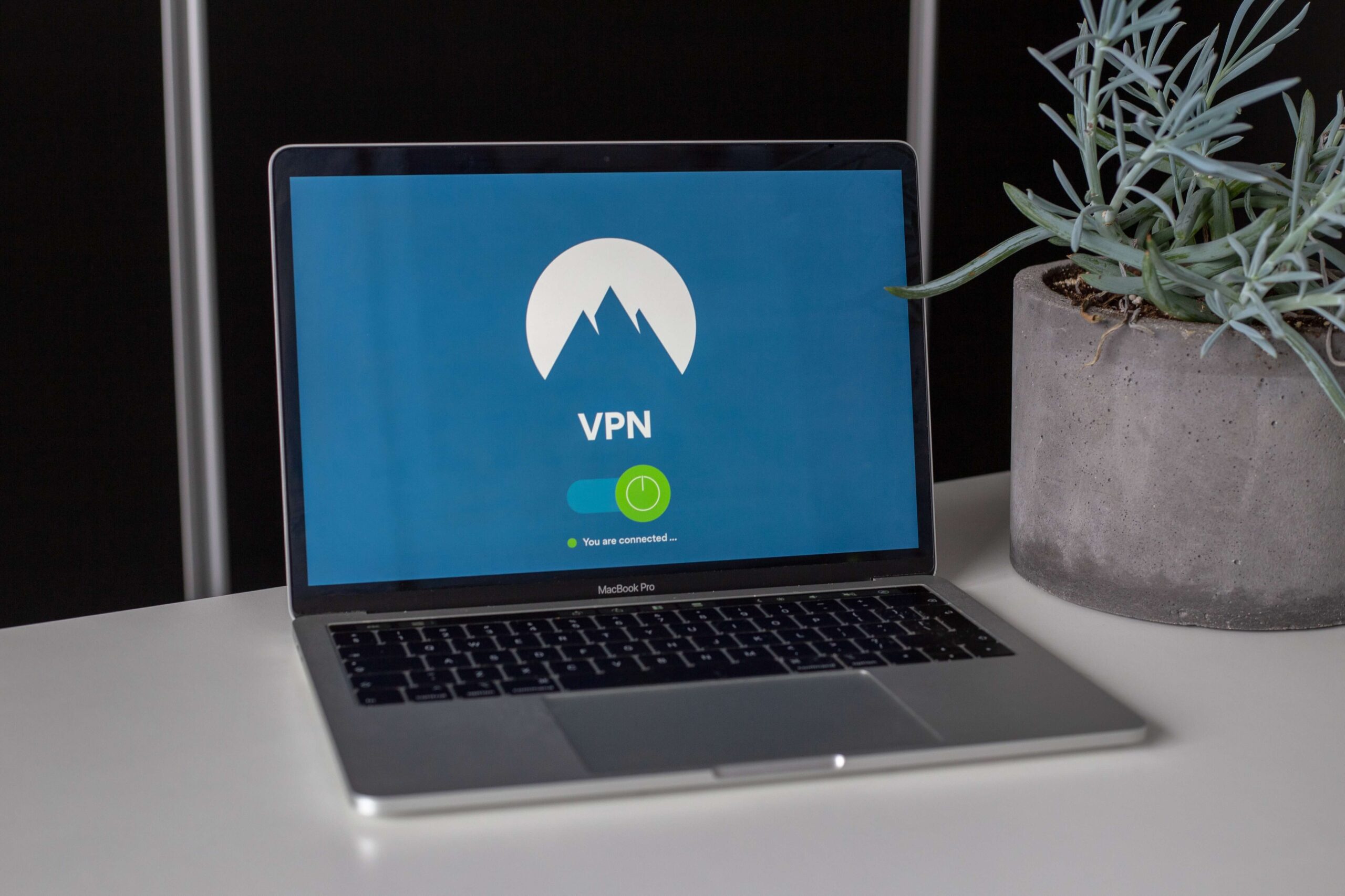 【AWS VPN構築とは？】AWS Client VPNを導入するメリットやデメリット、構築手順についても徹底解説！