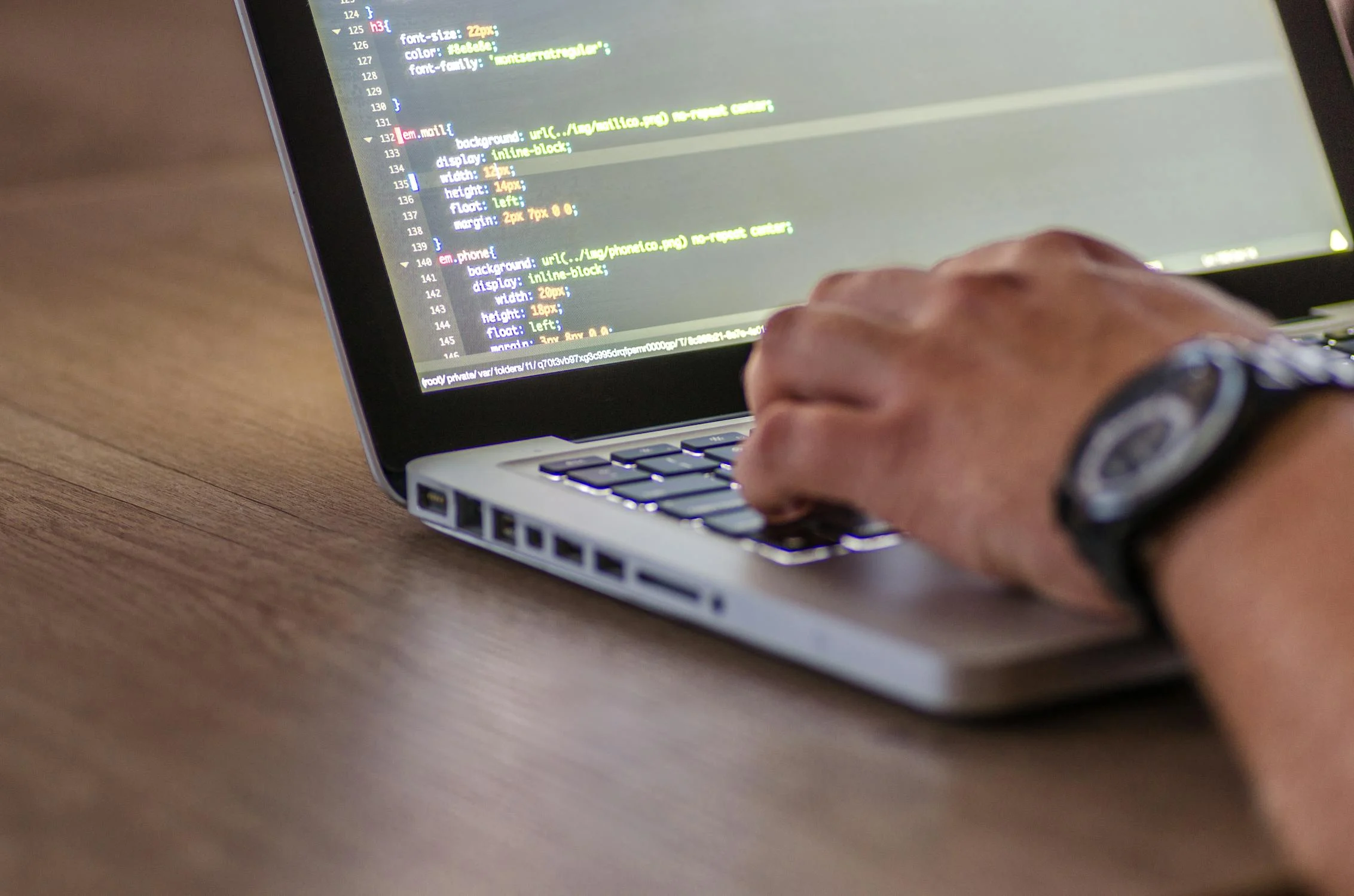 【Webスクレイピング開発完全ガイド2025】あなたのデータ抽出を革新する - AI駆動のHTML解析と次世代自動化機能で実現する究極の効率化